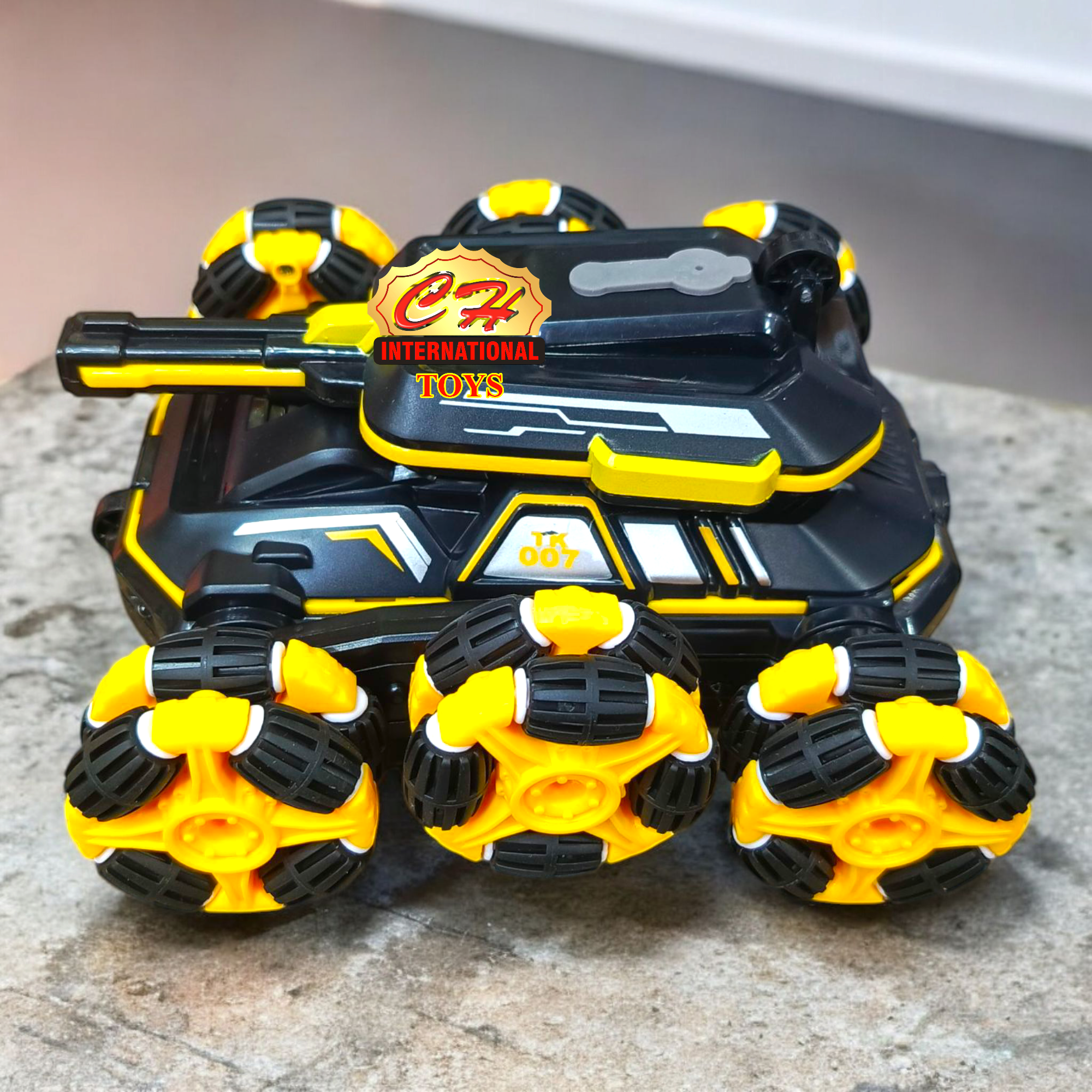 Spray Stunt Car FlashLight Leader 6-Wheel 2.4GHz Remote Control Car